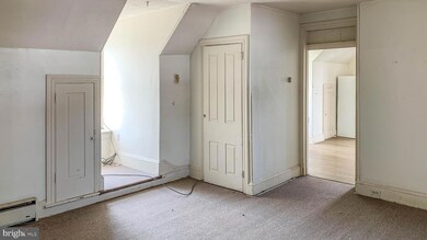 310 Penn Ave unit 3RD FLOOR, West Reading, PA 19611 - photo 4