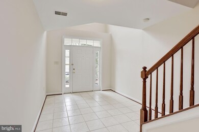 7316 Shady Glen Dr, Columbia, MD 21046 - photo 2