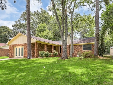 212 Raintree Dr, Albany, GA 31705 - photo 2