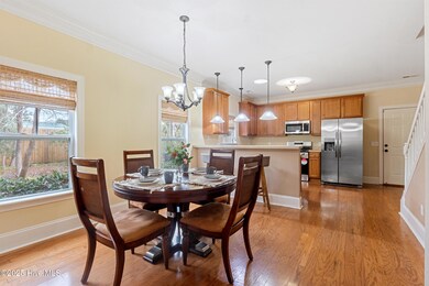 Dining W/ Furniture