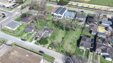 125 E 38th St, Houston, TX 77018 - photo 3