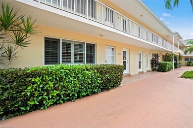 534 Broad Ave S unit 534, Naples, FL 34102 - photo 4