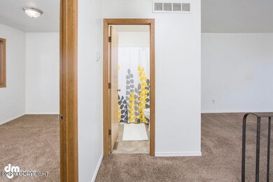 Bathroom_DMD_7212-SMALL