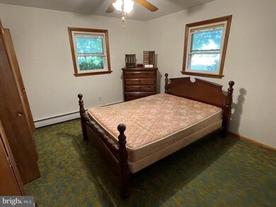 1638 Hammond Dr, Chambersburg, PA 17201 - photo 5