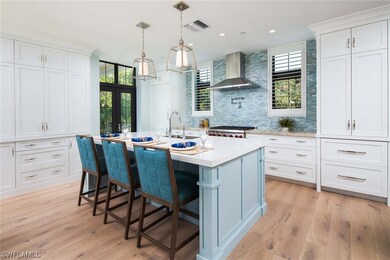 920 9th St S, Naples, FL 34102 - photo 7