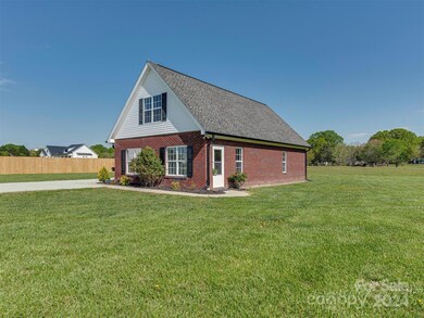 901 Hasty Rd, Marshville, NC 28103 - photo 5