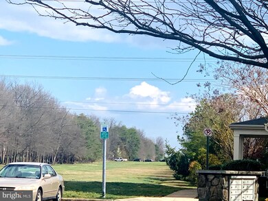 11235 Wortham Crest Cir unit 74, Manassas, VA 20109 - photo 6