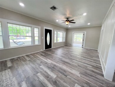 125 W 19th St, Ada, OK 74820 - photo 7