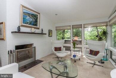 2011 Whiteoaks Dr, Alexandria, VA 22306 - photo 5