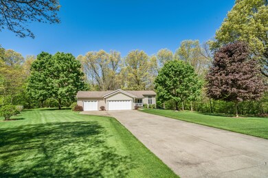3575_Pondview_Drive_02