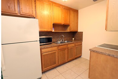 578 Sapelo Rd, Jacksonville, FL 32216 - photo 5