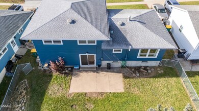 1827 Marian Dr, Bismarck, ND 58501 - photo 6