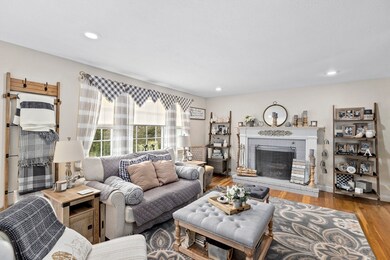 8 Green Acres Dr, Whitman, MA 02382 - photo 3