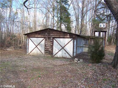 Parking Lot/Garage
