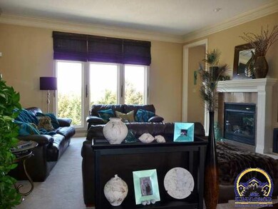 4113 SW Cypresswood Ct, Topeka, KS 66610 - photo 2