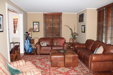 25 van Cortlandt Ave, Staten Island, NY 10301 - photo 4