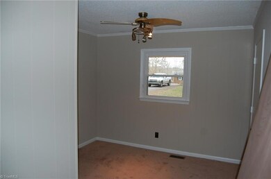 1022 Cannon Heights Dr, Asheboro, NC 27205 - photo 3