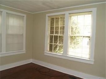 Downstairs bedroom.