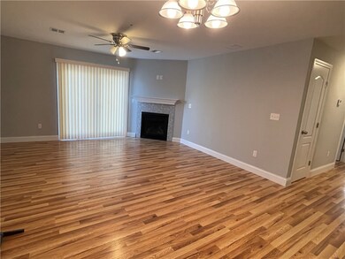 11 Gray Coach Ln unit 1121, Cranston, RI 02921 - photo 4