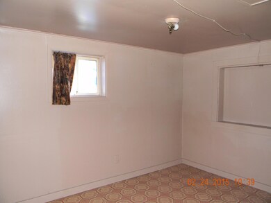 2415 9th St & weekly N photos 024.JPG