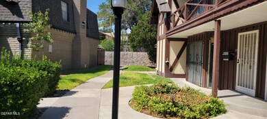 500 Thunder front yard