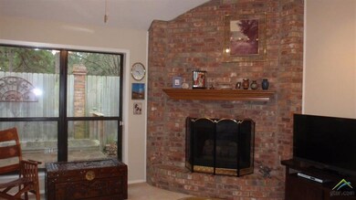 7800 Chancery Ln, Tyler, TX 75703 - photo 4