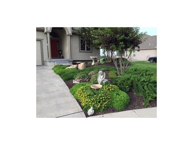 9218 Kenton St, Lenexa, KS 66227 - photo 4