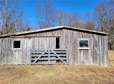 138 Tourtellot Hill Rd, Chepachet, RI 02814 - photo 4
