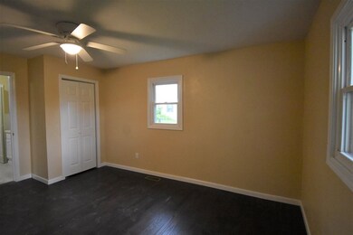 60 D St SW, Linton, IN 47441 - photo 4