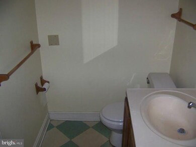 127 Broad St unit 6, Wyoming, DE 19934 - photo 3