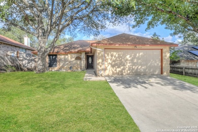 11702 Forest Hollow, Live Oak, TX 78233 - photo 3