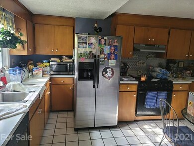 129 Francis Rd, Hendersonville, NC 28792 - photo 7