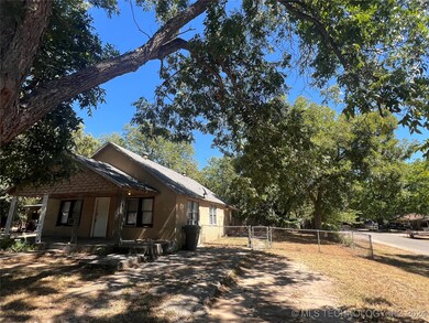 1132 C St SE, Ardmore, OK 73401 - photo 2