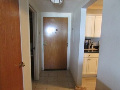 Captain Cove's Condominiums unit 502, Quincy, MA 02169 - photo 4