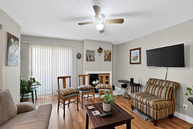 7431 Holly Hill Dr unit 108, Dallas, TX 75231 - photo 7