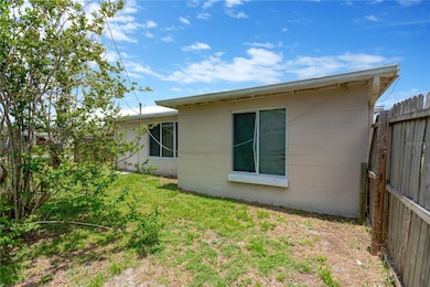 11896 104th Ln, Largo, FL 33773 - photo 7