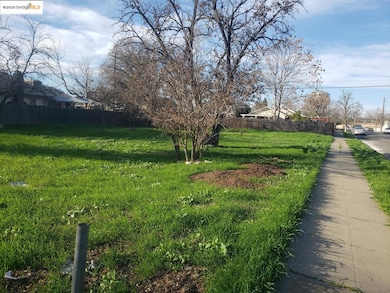 2387 E Lafayette St, Stockton, CA 95205 - photo 4