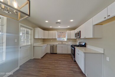 4137 E Sells Dr Phoenix AZ-print-003-003