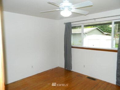 unlisted-address, Des Moines, WA 98198 - photo 7