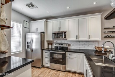 KITCHEN 6
