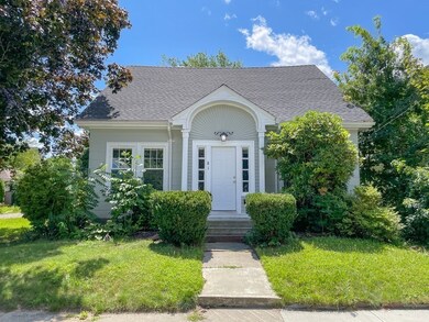 81 Newport St, Woonsocket, RI 02895 - photo 3