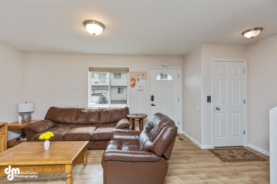 Living Room MS_74947-FULL