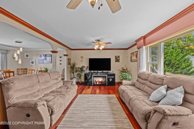 1232 Wade Ct W, Stroudsburg, PA 18360 - photo 4