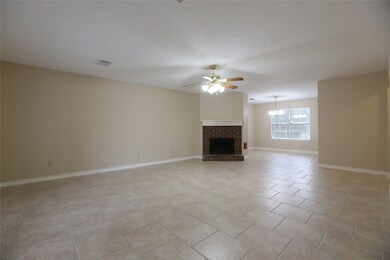 12423 Carlton Oaks St, Tomball, TX 77377 - photo 3
