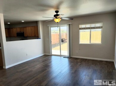 8675 Umber Sky Ct, Reno, NV 89506 - photo 5