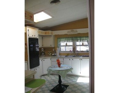 18 Baywood St, Rockland, MA 02370 - photo 4