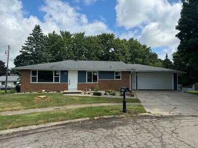 1505 Eisenhower Dr, La Porte, IN 46350 - photo 2