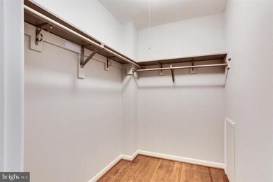 8912 Tuckerman Ln, Potomac, MD 20854 - photo 3