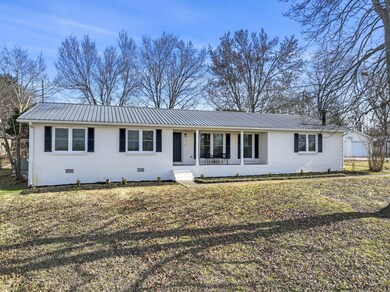 501 S Hillcrest Dr, Shelbyville, TN 37160 - photo 3