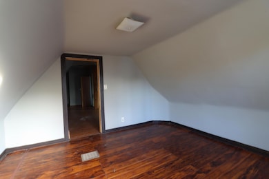 1314 N 22nd St, Milwaukee, WI 53205 - photo 7